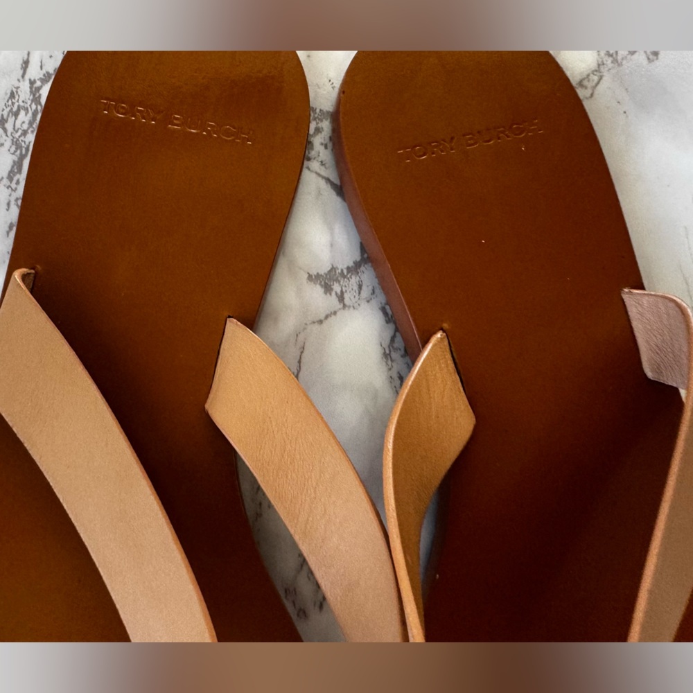 Tory Burch Manon Thong Sandal, (tan, size 7) - Picture 14 of 14
